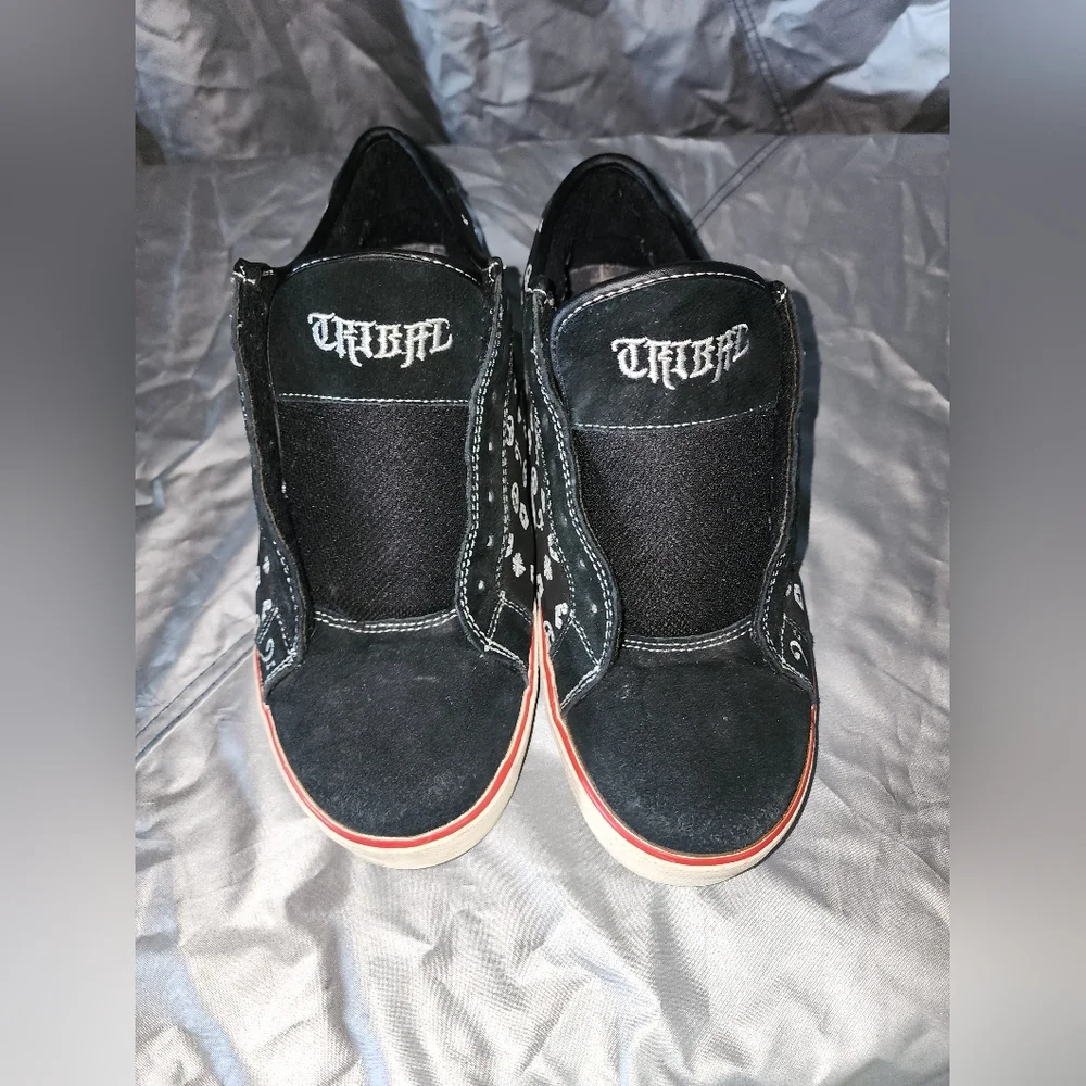 Korn Fieldy bass tribal sneakers Size 10.5 - Picture 2 of 6